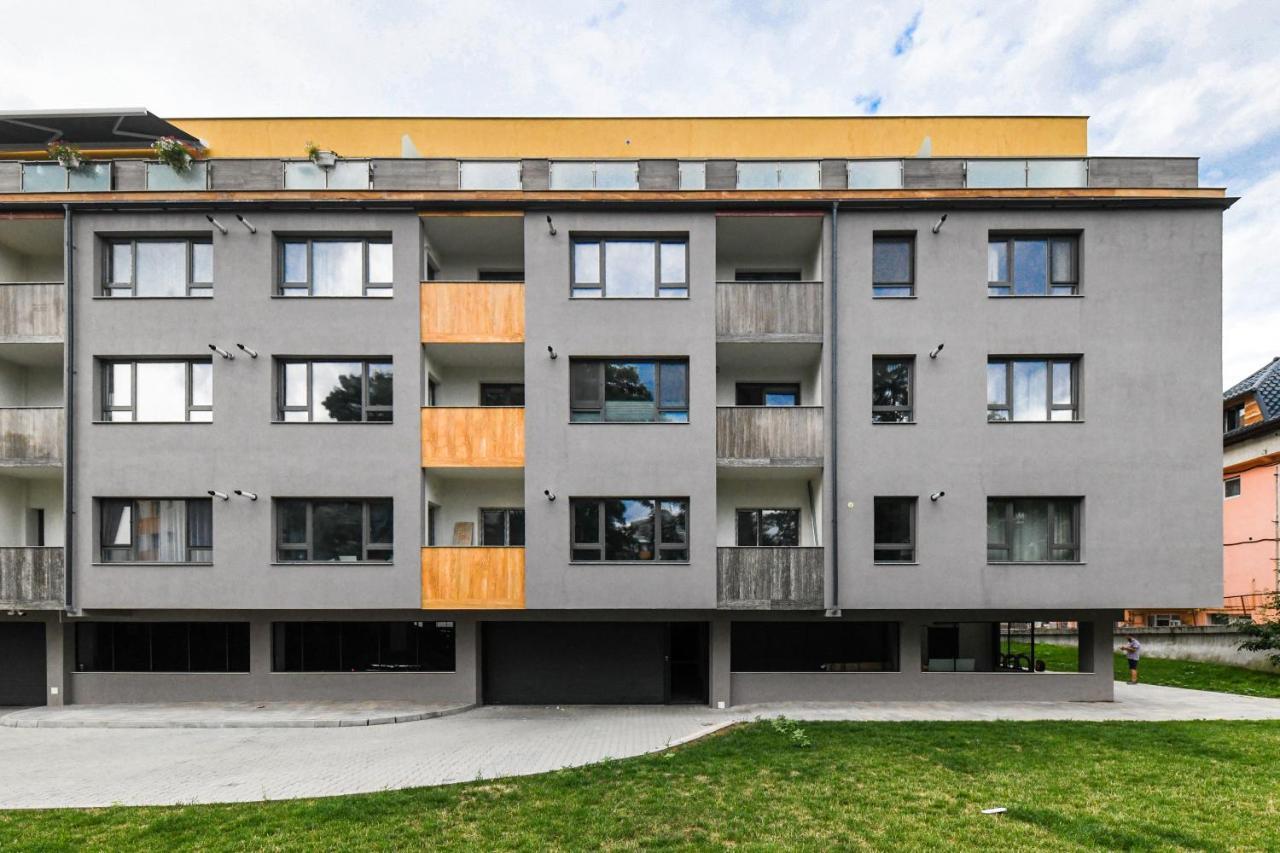 Modern Apartment In A Quiet Area Cluj-Napoca Exterior photo